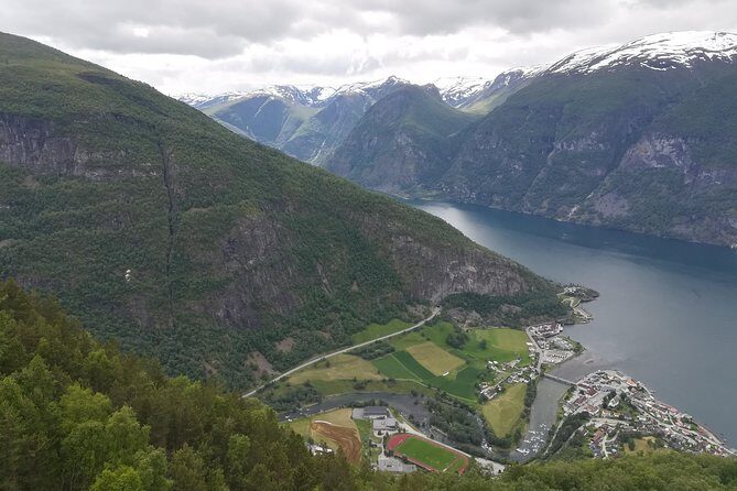 Cruise Special: Private Trip To Canyons And Waterfalls With Flåm Railway - Why This Tour Offers Great Value