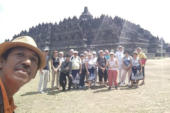 Cruiseline Trip Semarang Port Tanjung Emas ( Borobudur the 7 World Wonder.8H ) - Key Points