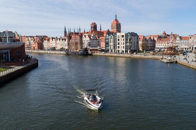 Cruises on the Motlawa River - Exploring Gdansk from the Water: A Review of the Motlawa River Cruise