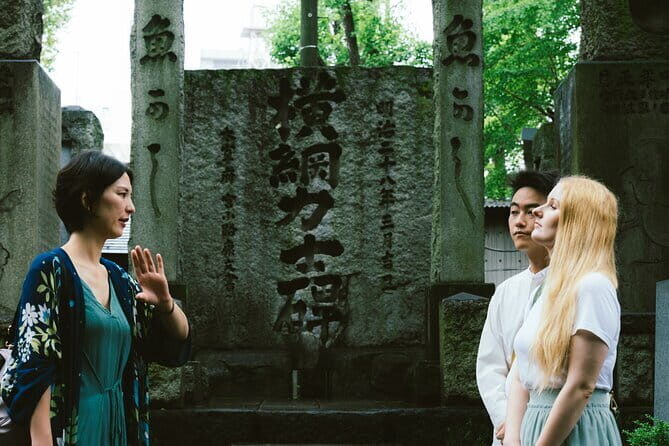 Cultural Temple Tour with a Real Local in Calm East Tokyo - Key Points