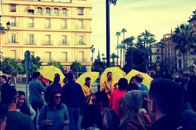 Cultural Walking Tour of Seville Monumental - Starting Point and First Impressions