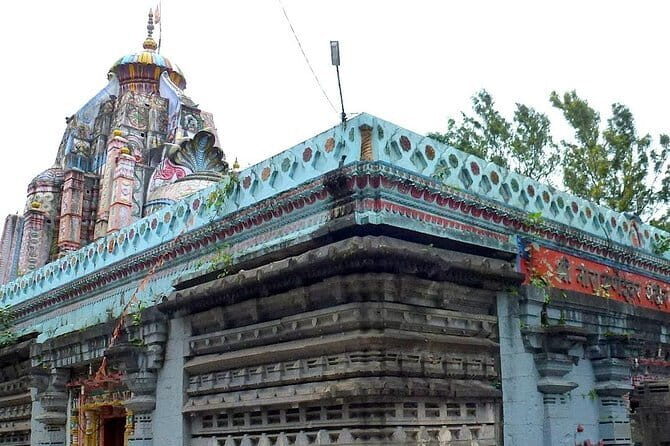 Culture trip in Pune to Aga Khan Palace, a dargah and temples - Exploring Pune in a Day: A Detailed Overview