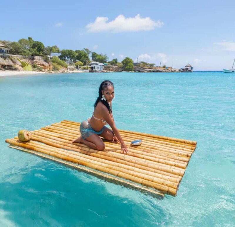 Curaçao: Bamboo Photoshoot with Cocktails - An Overview of the Experience