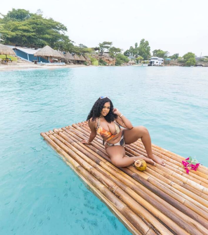 Curaçao: Bamboo Photoshoot with Cocktails - Who Should Consider This Experience?