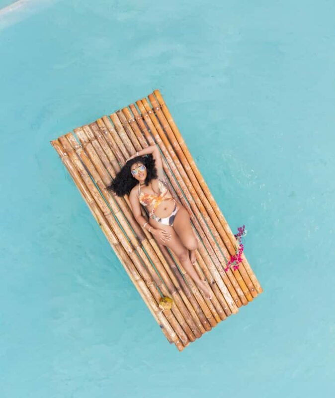 Curaçao: Bamboo Photoshoot with Cocktails - The Sum Up