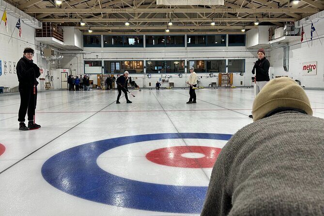 Curling Experience in Quebec City - What to Expect at the Curling Club