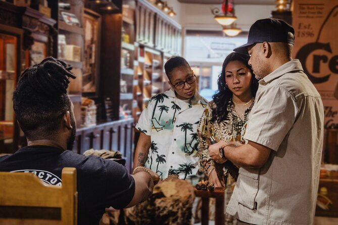 Custom Blend Cigar Rolling Experience in Miami - Key Points