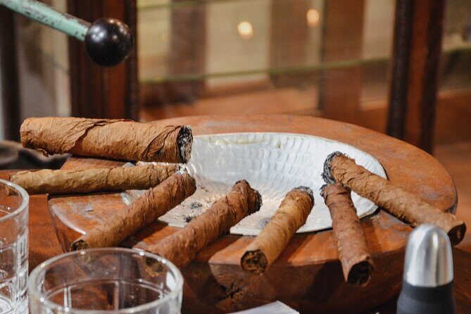 Custom Blend Cigar Rolling Experience in Miami - Who Will Love This Experience?