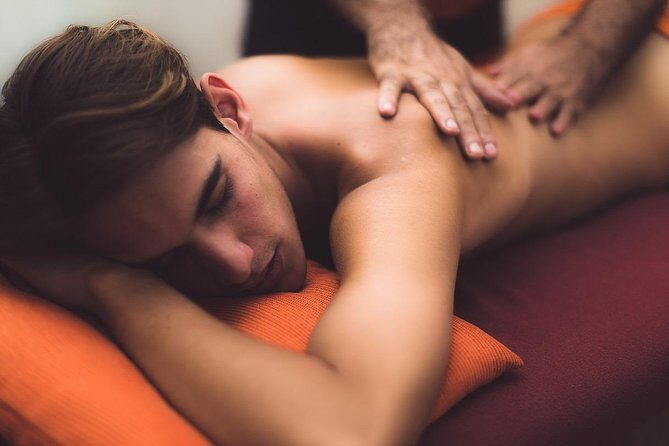 Custom Massage: 1 hour - An In-Depth Look at the Experience