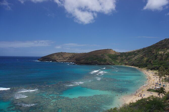 Customizable Private Tour Oahu - 1 to 6 passengers - The First Stop: Diamond Head State Monument