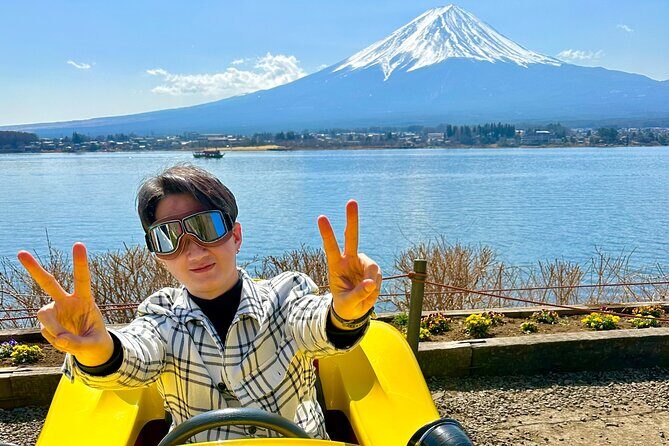 Cute & Fun E-Car tour following guide around Lake Kawaguchiko - Who Will Love This Tour?