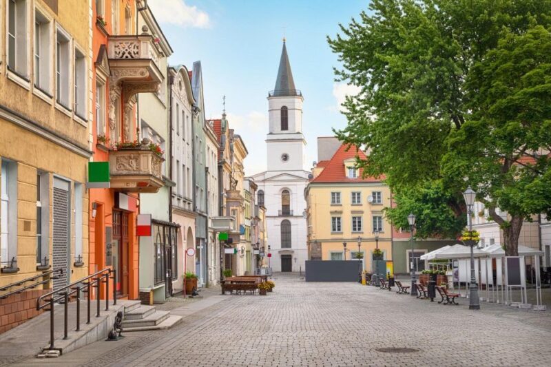 Czestochowa Old Town Highlights Private Walking Tour - Analyzing the Value