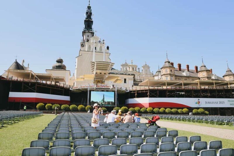 Czstochowa: Morning Food Tour with Breakfast & Pierogi - An Authentic Taste of Czestochowa’s Food Scene