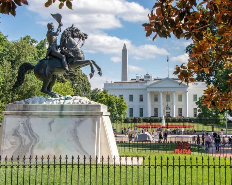 D.C.s Hidden Observation Deck to Lincolns Last Moments - Who Will Love This Tour?
