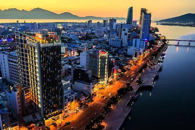 Da Nang By Night: Seafood dinner, night market and cruise trip - The Sum Up