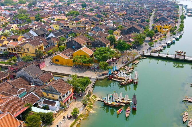 Da Nang City Sightseeing And Local Street Food Tour With Students - Who Will Benefit Most?