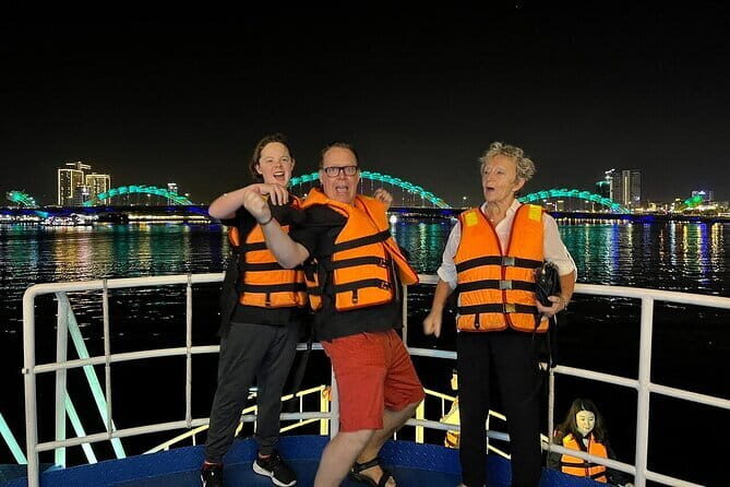 Da Nang Evening Adventure: Dragon Bridge & Han River Private Tour - Discover Da Nang After Dark: The Private Evening Tour Experience
