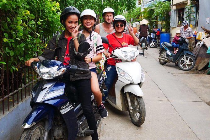 Da Nang Food Tour by Motorbike - Authenticity and Guides: What Travelers Say