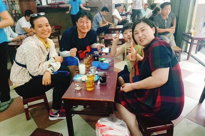 Da Nang: Seafood dinner, night market, sightseeing by night - The Experience in Detail