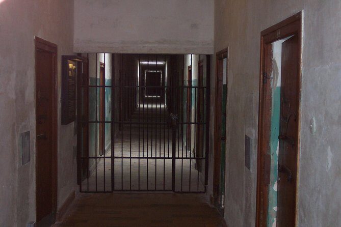 Dachau Concentration Camp Memorial Tour with Train from Munich - An In-Depth Look at the Dachau Guided Tour