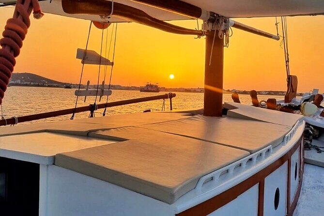 Daily Boat Trip Antiparos & Despotico - FAQ