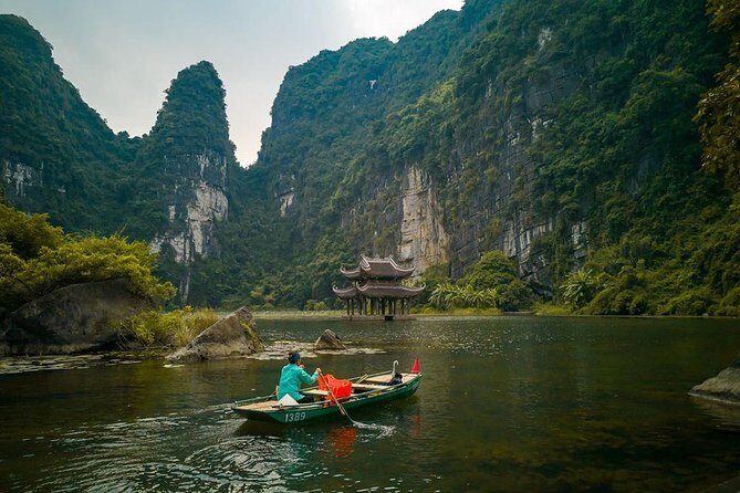 Daily Tour: Hanoi - Hoa Lu - Tam Coc - 1 Day - The Scenic Boat Ride in Tam Coc