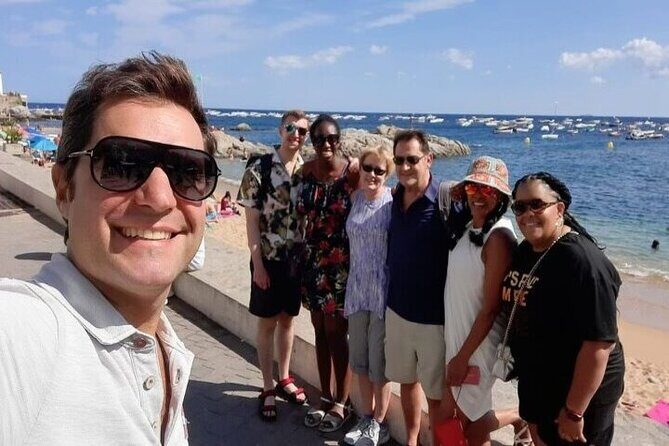 Dali Museum, Figueres & Cadaques Private Tour with Hotel pick-up - Dalí’s Jewelry and Personal Artifacts