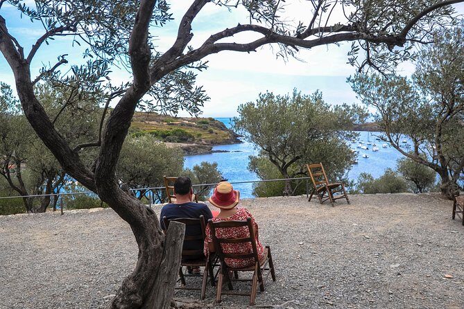 Dali Museum, House & Cadaques Small Group Tour from Barcelona - The Sum Up