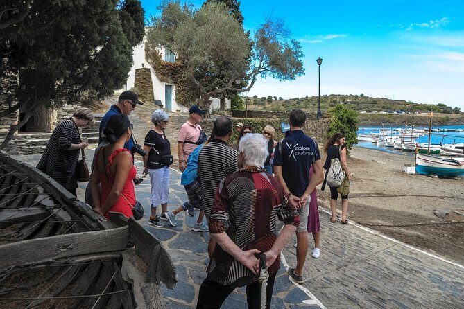 Dali Museum, House & Cadaques Small Group Tour from Barcelona - FAQ