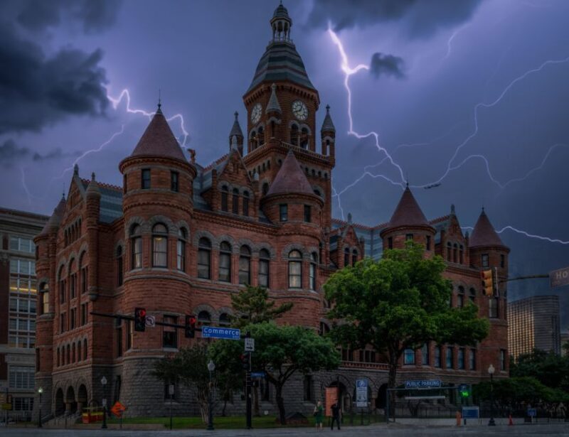 Dallas: Historic West End Ghost Walking Tour - Who Should Consider This Tour?
