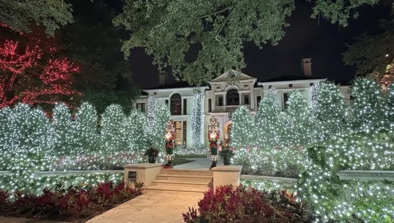 Dallas: North Pole Express Highland Park Bus Tour with Santa - Introduction