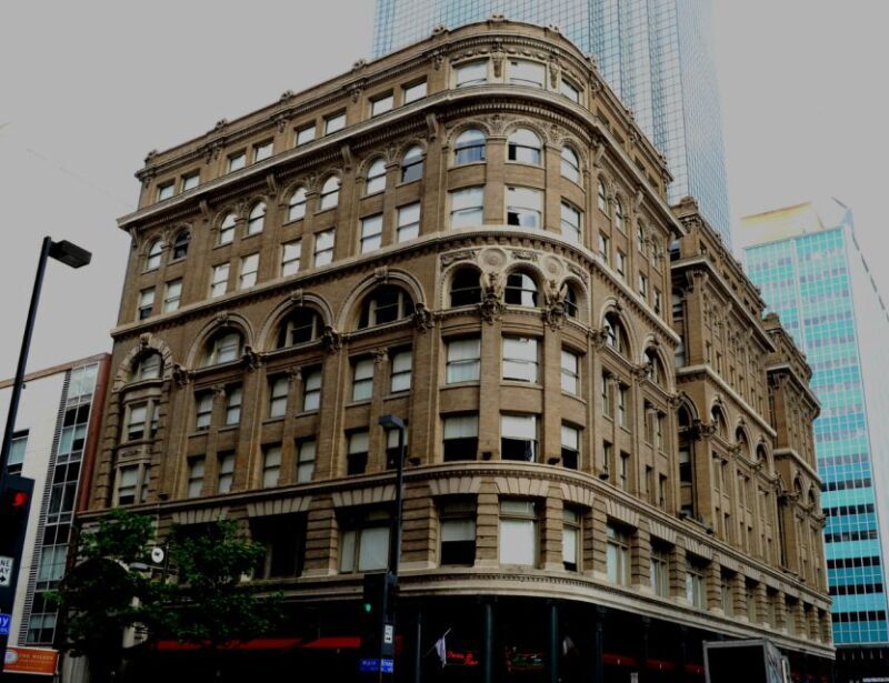 Dallas Spirits & Spirits Haunted Pub Crawl - An In-Depth Look at the Dallas Haunted Pub Crawl