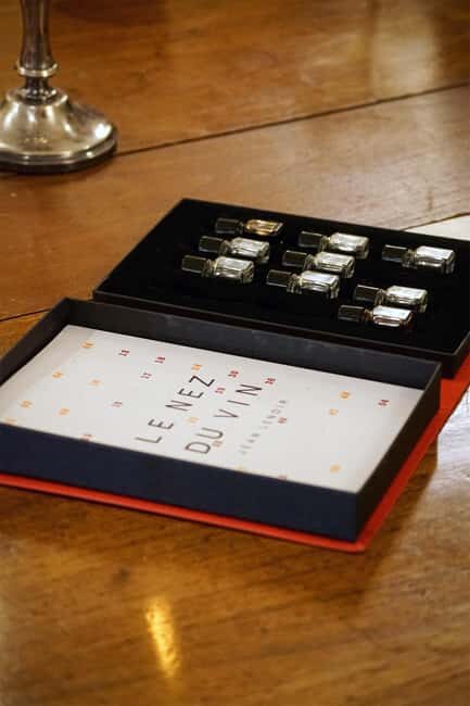 "Dans le Nez du Vin" tour  Aromas & Faults in Saint Emilion - A Closer Look at the Experience