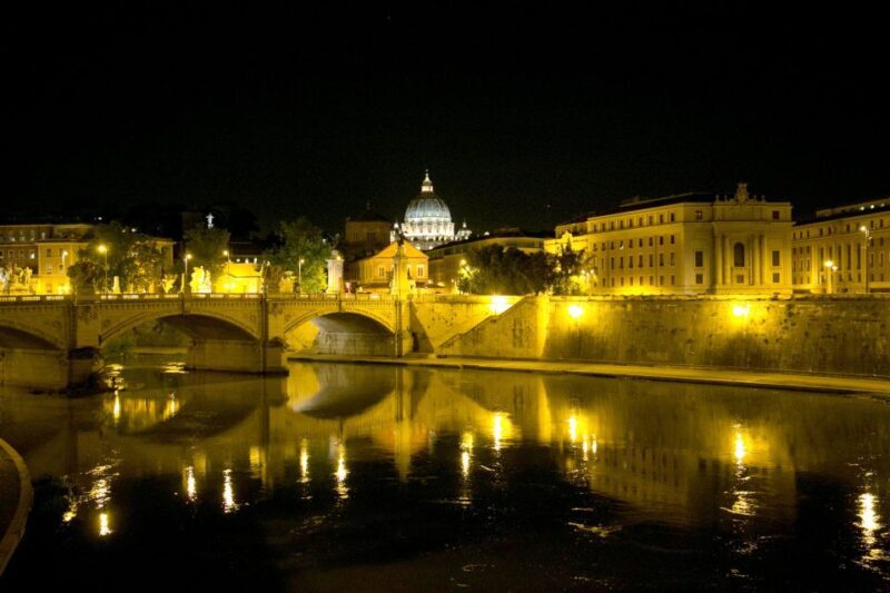 Dark Heart of Rome - Facts, Legend & Mystery Walking Tour - Who Should Consider This Tour?