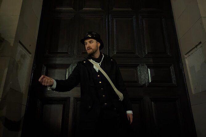 Dark History Walking Tour in Warwick - Practical Details and What You Can Expect
