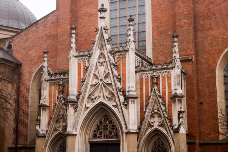 Dark Krakow: A Chilling Old Town Walking Tour - Who Would Love This Tour?