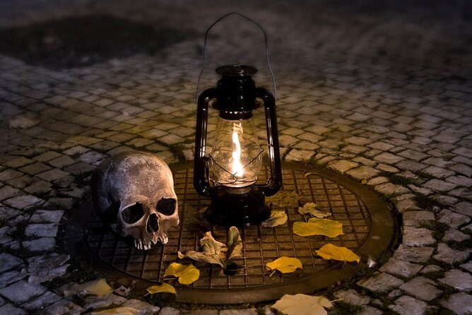 Dark Shadows of the Old Town: A Self-Guided Audio Tour of Prague - What to Expect During the Experience