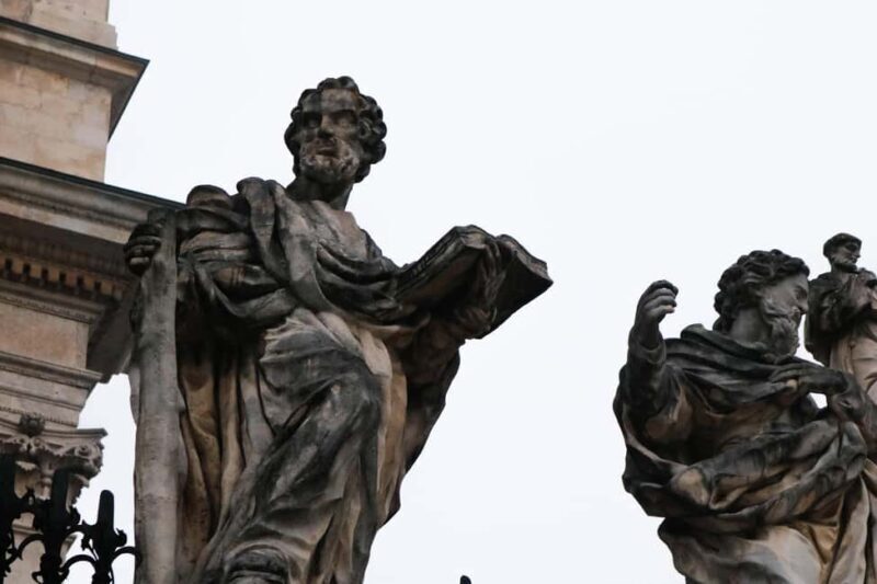 Dark Side of Krakow: A Chilling Old Town Walking Tour - A Walk Through Krakow’s Dark Corners