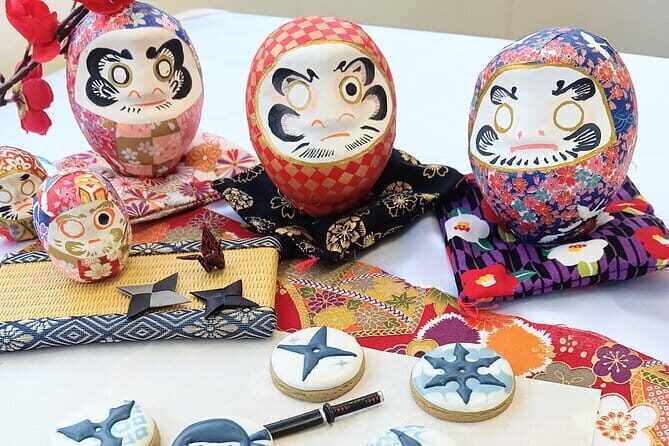 Daruma Workshop by Making your Own Japanese Souvenir in Shinjuku - Discover the Charm of Making Your Own Japanese Souvenir at Shinjuku’s KUROMAMEDO