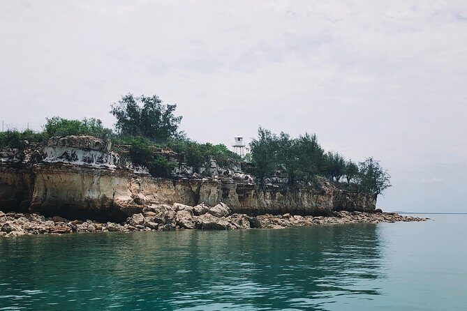 Darwin Combo: The Bombing of Darwin Experience & Darwin Harbour Cruise - Frequently Asked Questions