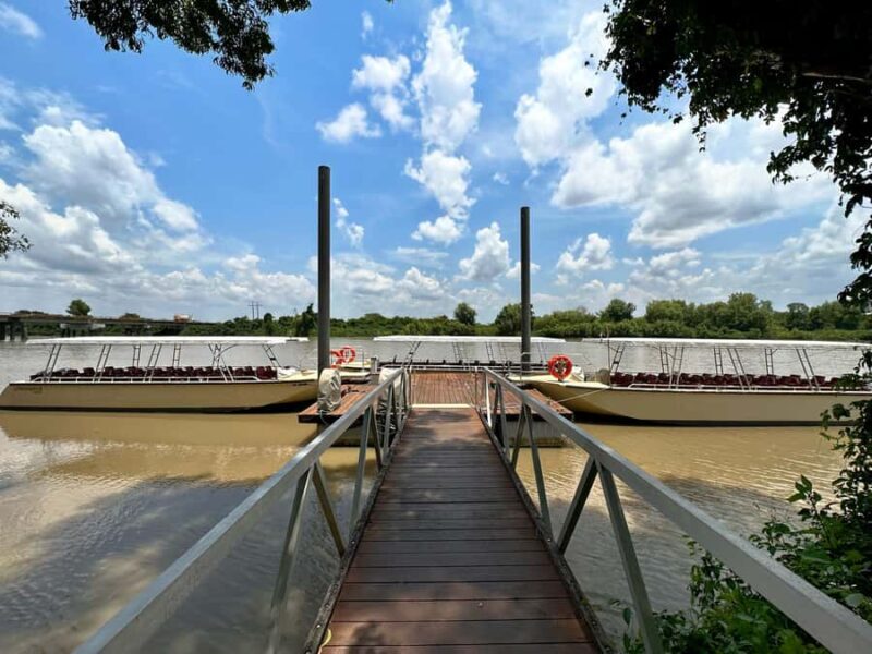 Darwin: Pathfinder Original Jumping Crocodile Cruise - Key Points