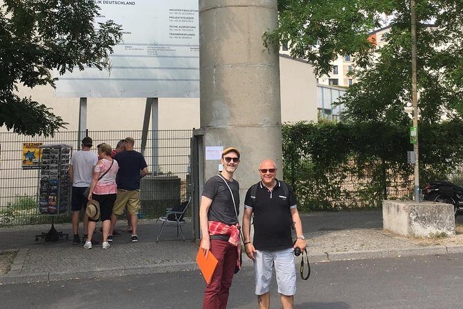 David Bowie in Berlin Private Walking Tour - FAQ