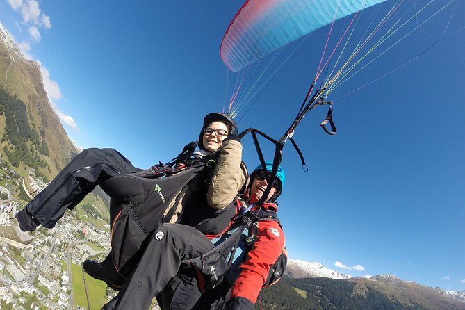 Davos Absolutely Free Flying Paragliding Tandem Flight 1'000 Meters High - Practicalities and Tips for Future Flyers