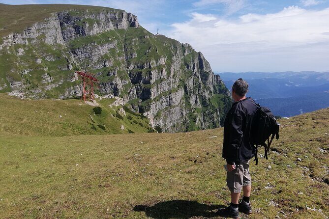 Day Hike in Carpathian Mountains for all levels in five areas - An Overview of the Experience