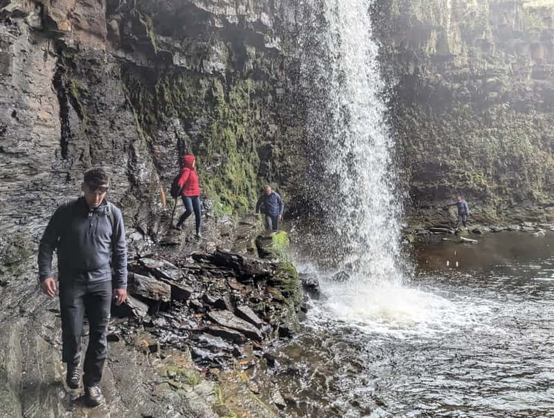 Day Hike: The Six Waterfalls Of The Brecon Beacons - Key Points