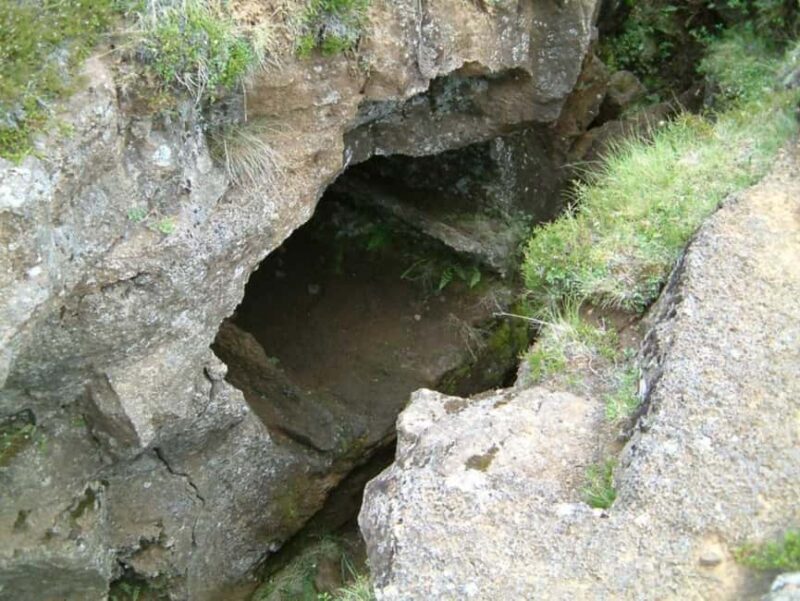Day Hike to Helgafell: Lava Caves and Elves - easy/moderate - Exploring the Itinerary in Detail
