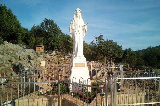 Day in Meugorje : St James & Apparition Mountain incl. lunch - Who Will Benefit Most from This Tour?