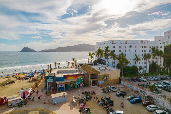 Day Pass at Mazatlan Beach Front Resort with Lunch - An In-Depth Look at the Experience