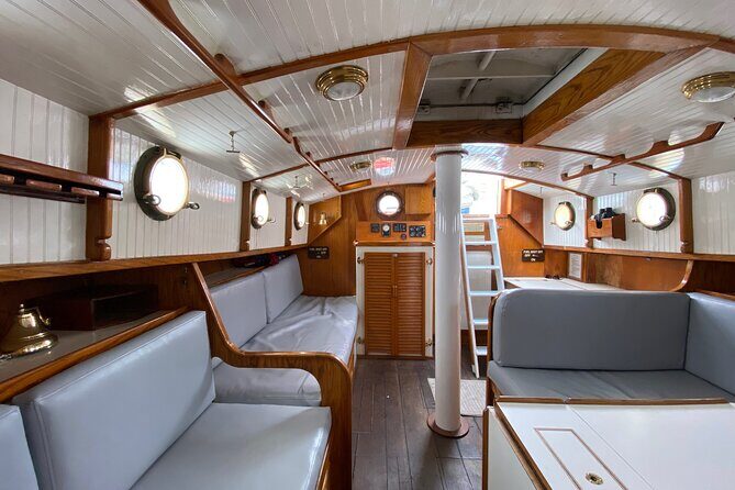 Day Sail from Traverse City with Food, Wine, & Cocktails - Introduction