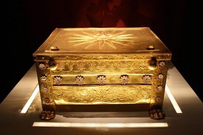 Day Tour at Royal Tombs of Aigai and Museum of Pella with pickup - Exploring the Royal Tombs of Aigai and Pella Museum: An In-Depth Review